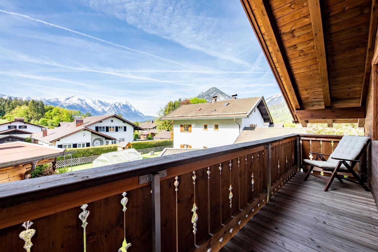 Villa Am Josefibrunnen Farchant Exterior foto